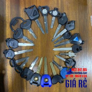 mở khóa cửa tay nắm tròn tay gạt