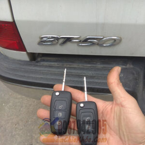 lam-chia-khoa-remote-mazda-bt-50-chinh-hang