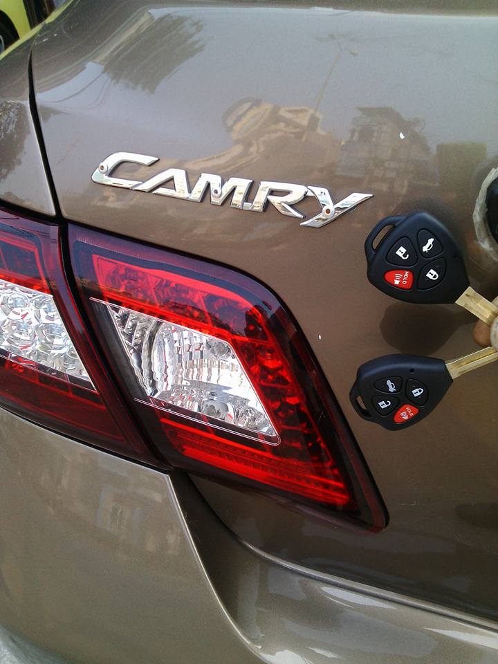 lam-chia-khoa-xe-camry-2006-2007-2008-2009-2010