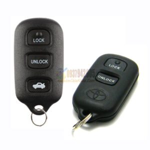 Chìa khóa Toyota Corolla đời cũ, có thể thay thế bằng remote gập đời mới đẹp tiện lợi hơn